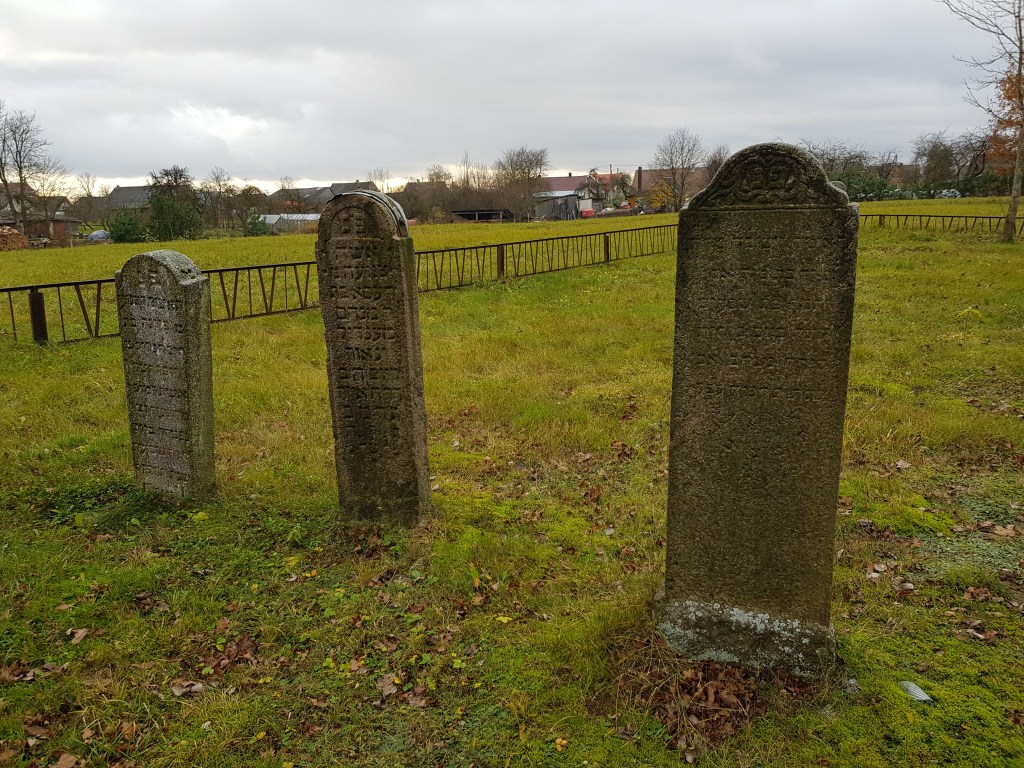 Švėkšnos žydų kapinės