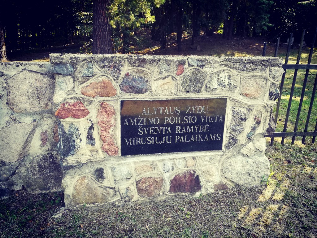 Alytaus miesto žydų senosios kapinės