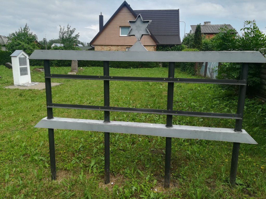 Biržų žydų kapinės