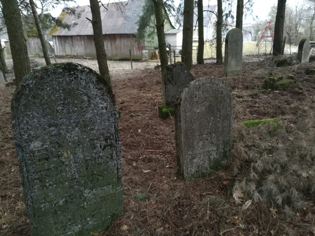 Veisiejų žydų kapinės