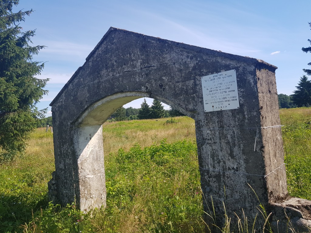 Balbieriškių žydų kapinės