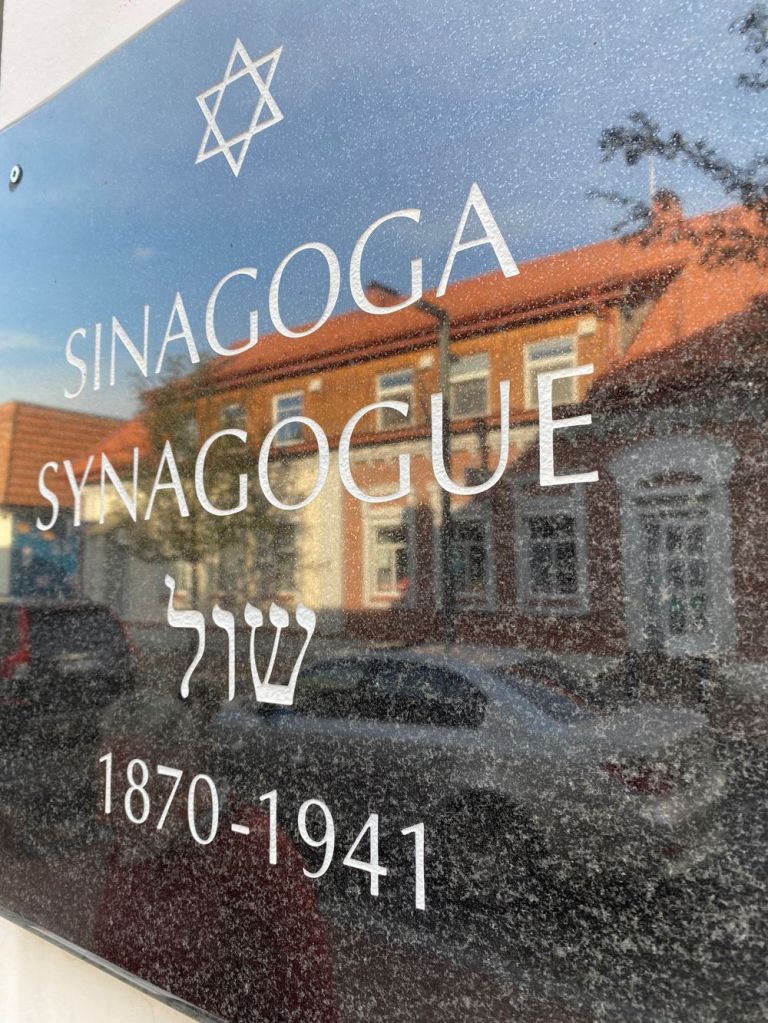 Marijampolė synagogue sign